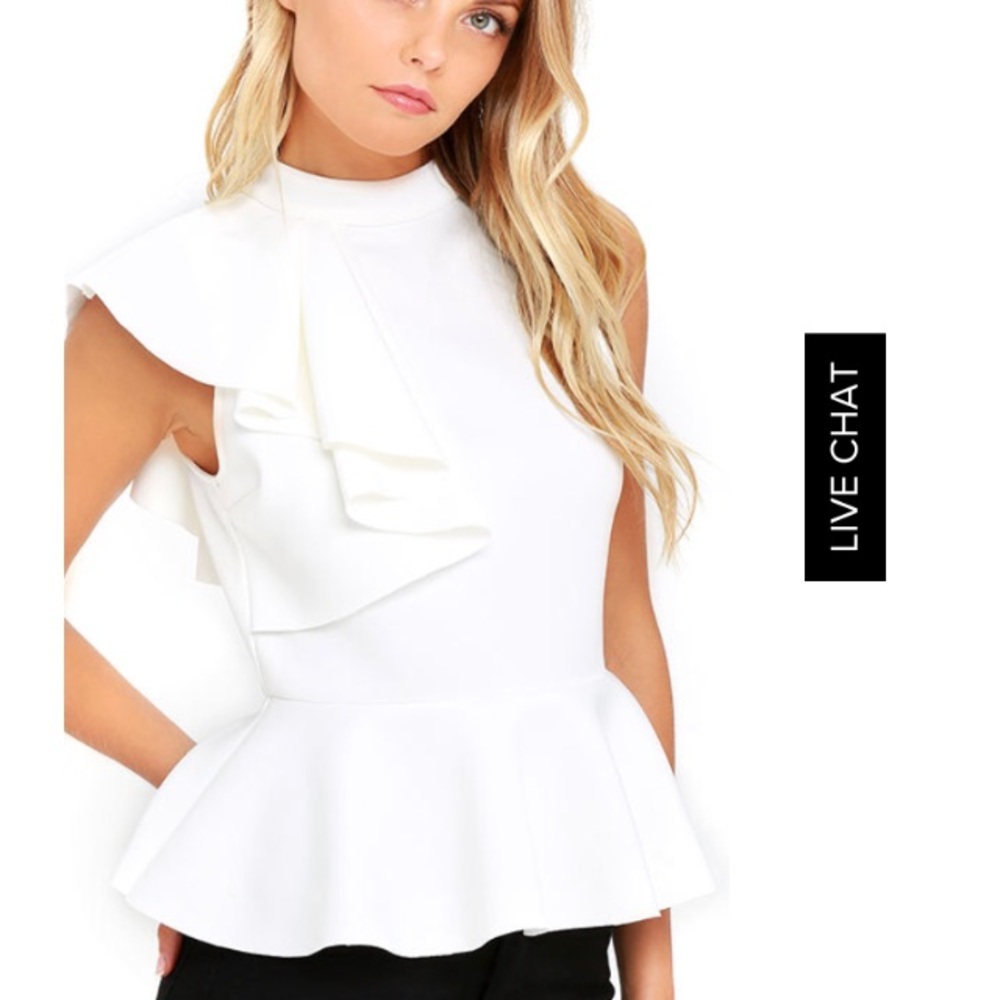 Brand new Lulu’s peplum top *make an offer!*